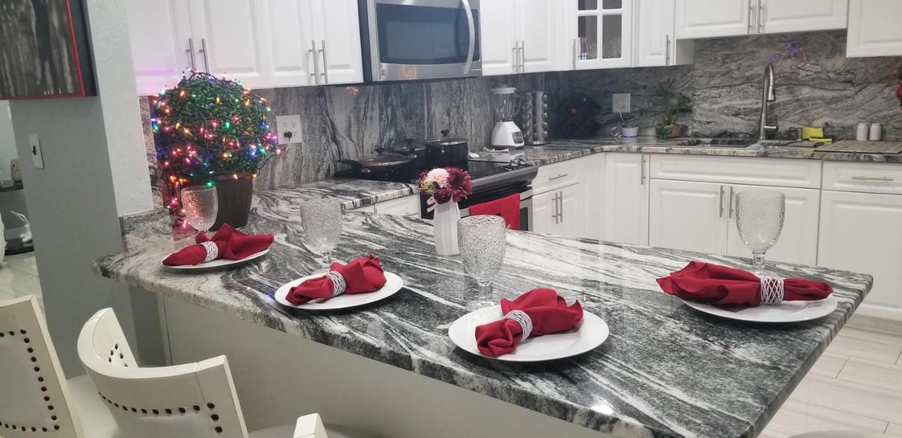 坦帕Mary'S Luxury House别墅 外观 照片